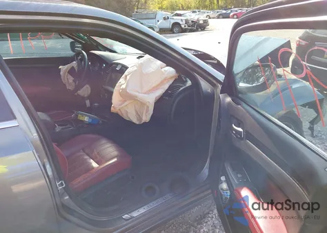 2012 Chrysler 300 S V8 z USA, uszkodzony, nr VIN 2C3CCAJT7CH262105